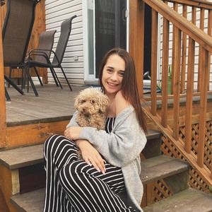 Meet your Posher, Christelle